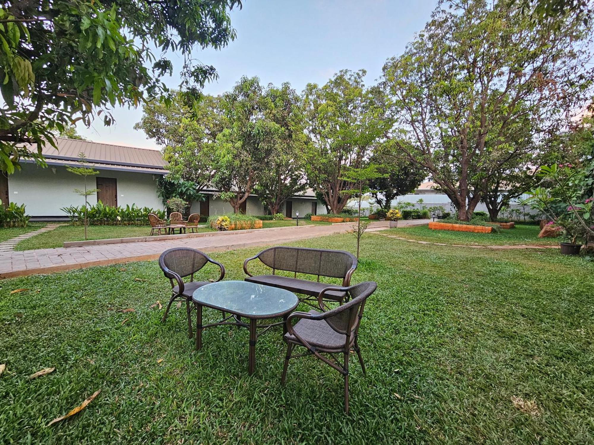 River Estates Luxury Resort & Spa Karjat Exterior photo